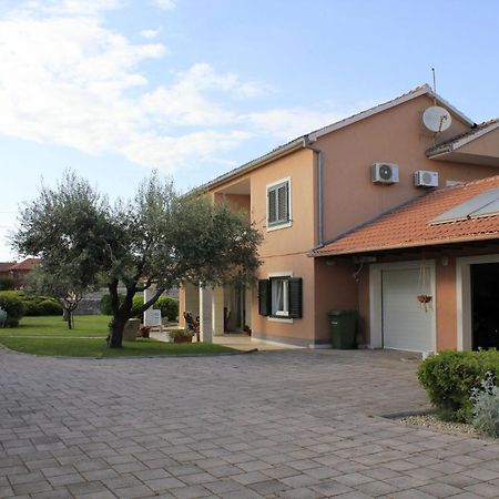 Holiday Home Old Town - Great Location Nin Buitenkant foto