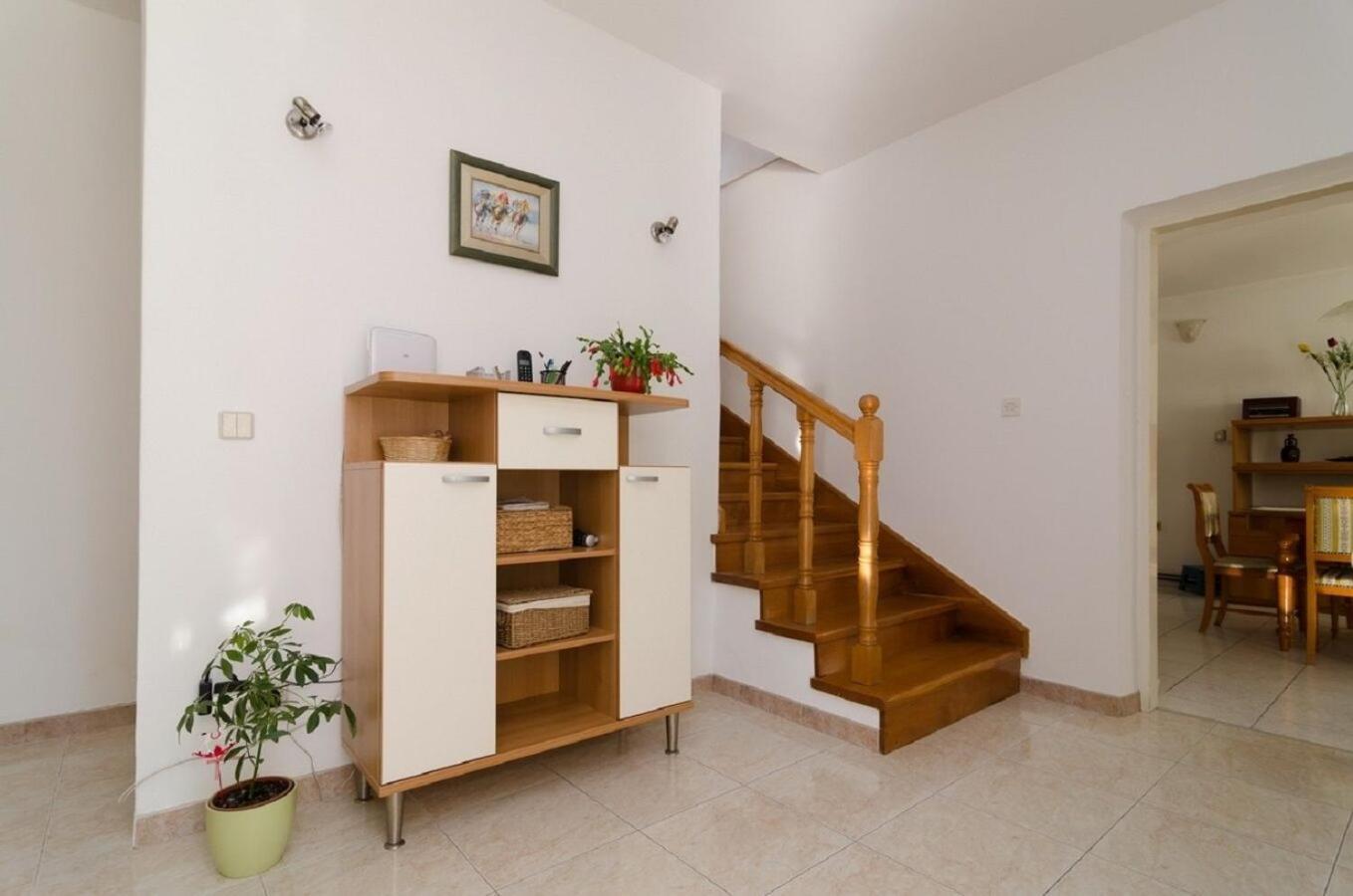 Holiday Home Old Town - Great Location Nin Buitenkant foto