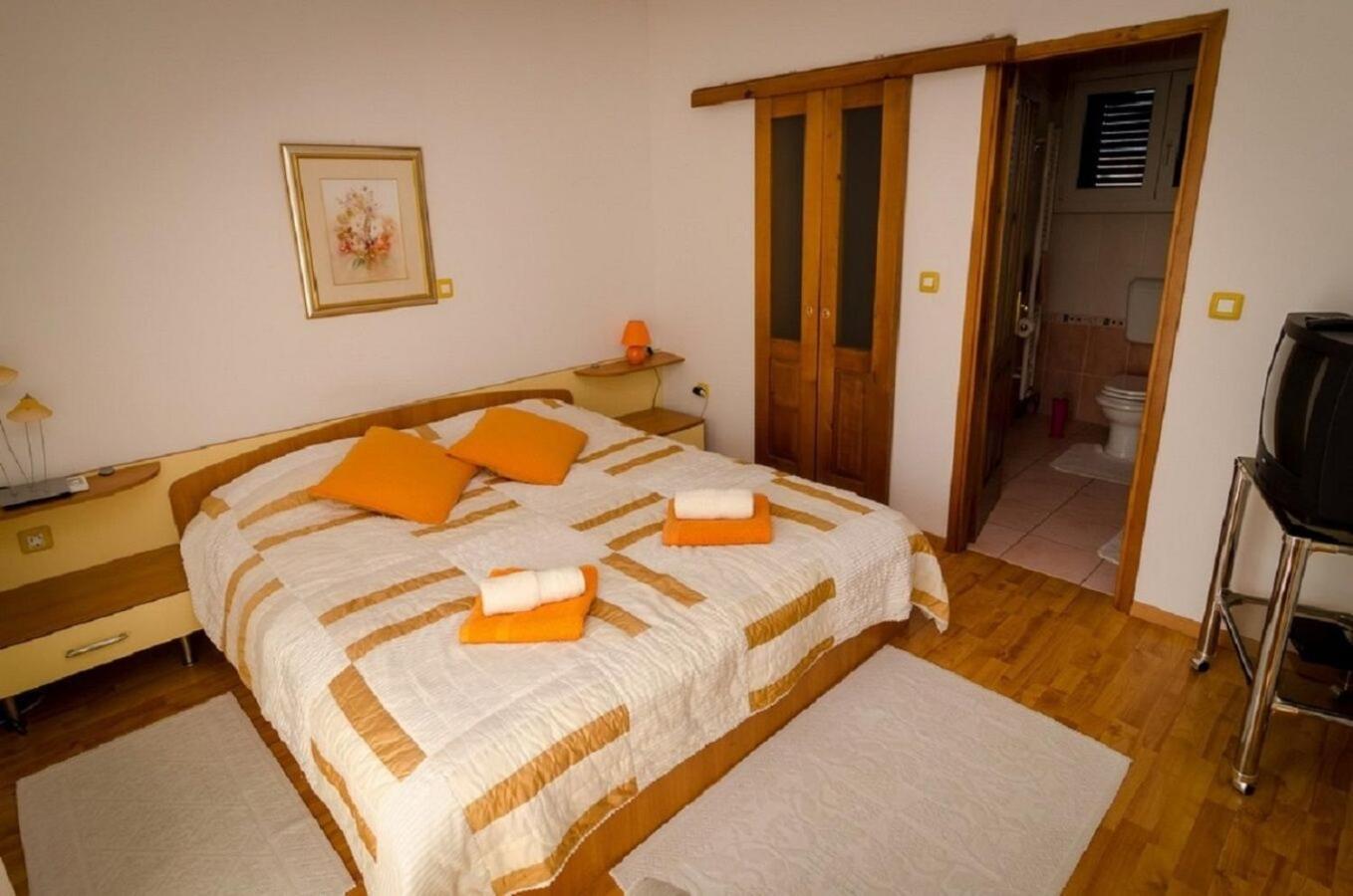 Holiday Home Old Town - Great Location Nin Buitenkant foto