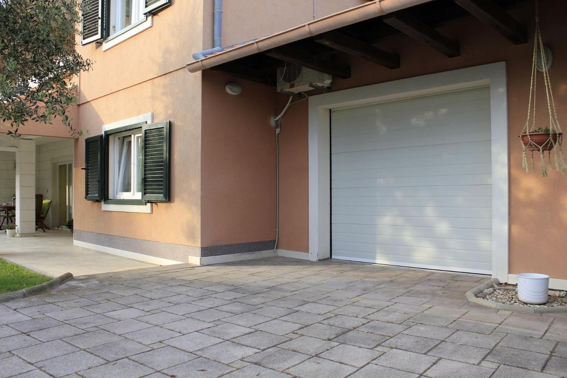 Holiday Home Old Town - Great Location Nin Buitenkant foto