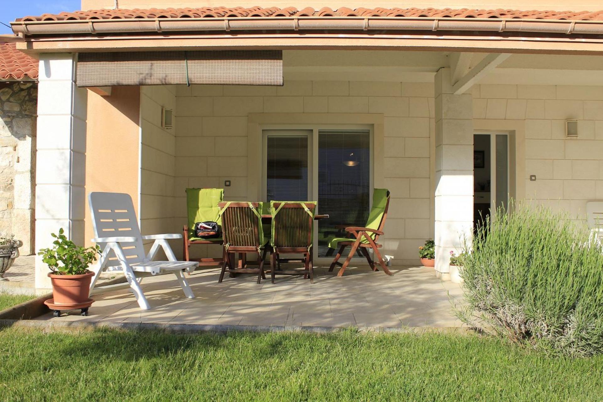 Holiday Home Old Town - Great Location Nin Buitenkant foto